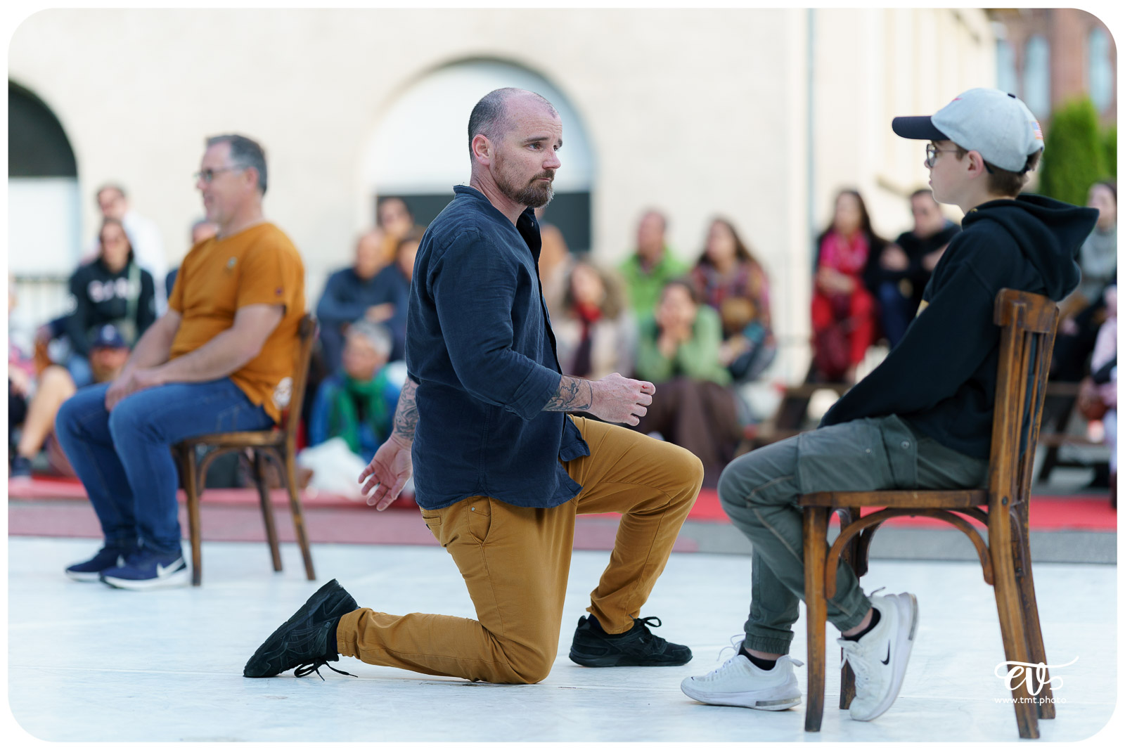 NO MAN'S LAND (CIE DARUMA)